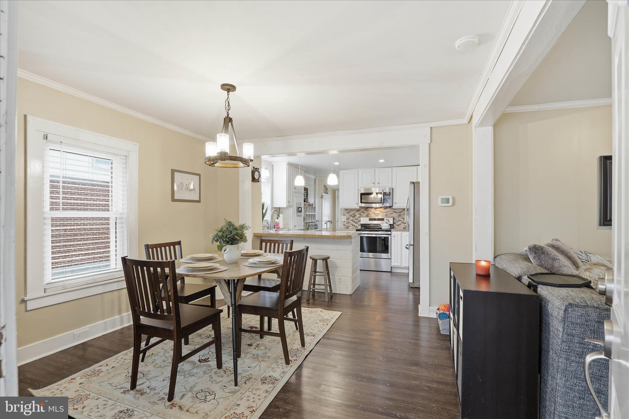 433 Elwyn Terrace Manheim, PA 17545 - Photo 11 of 39 Dining area