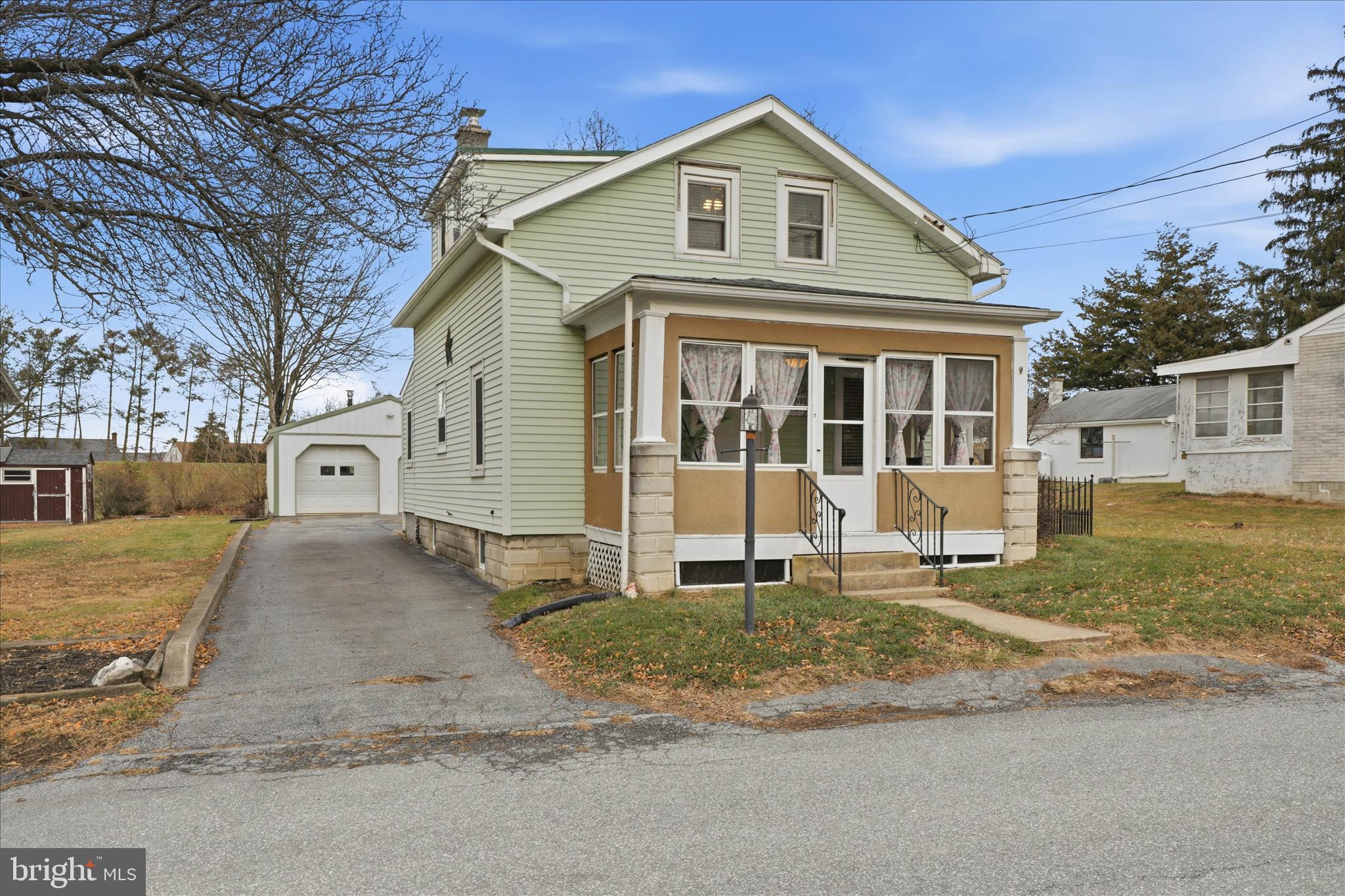 433 Elwyn Terrace Manheim, PA 17545 - Photo 2 of 39 Front -Quiet street No pass through