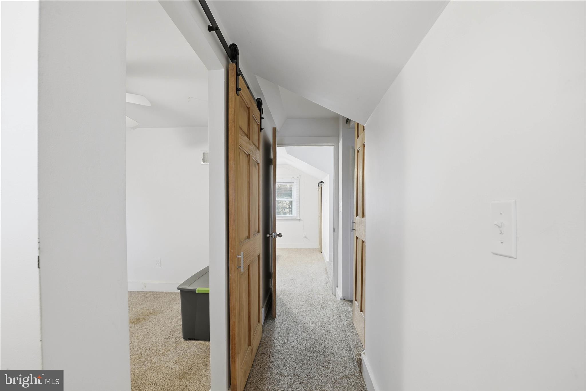 433 Elwyn Terrace Manheim, PA 17545 - Photo 20 of 39 Upstairs hall