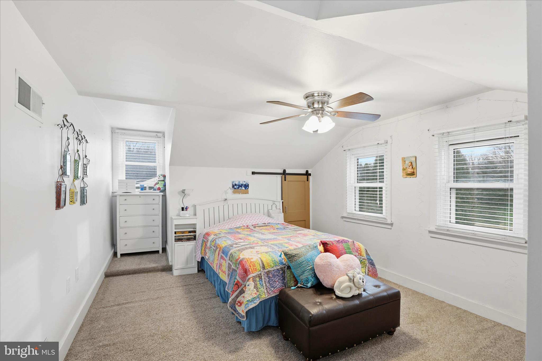 433 Elwyn Terrace Manheim, PA 17545 - Photo 23 of 39 Primary Bedroom