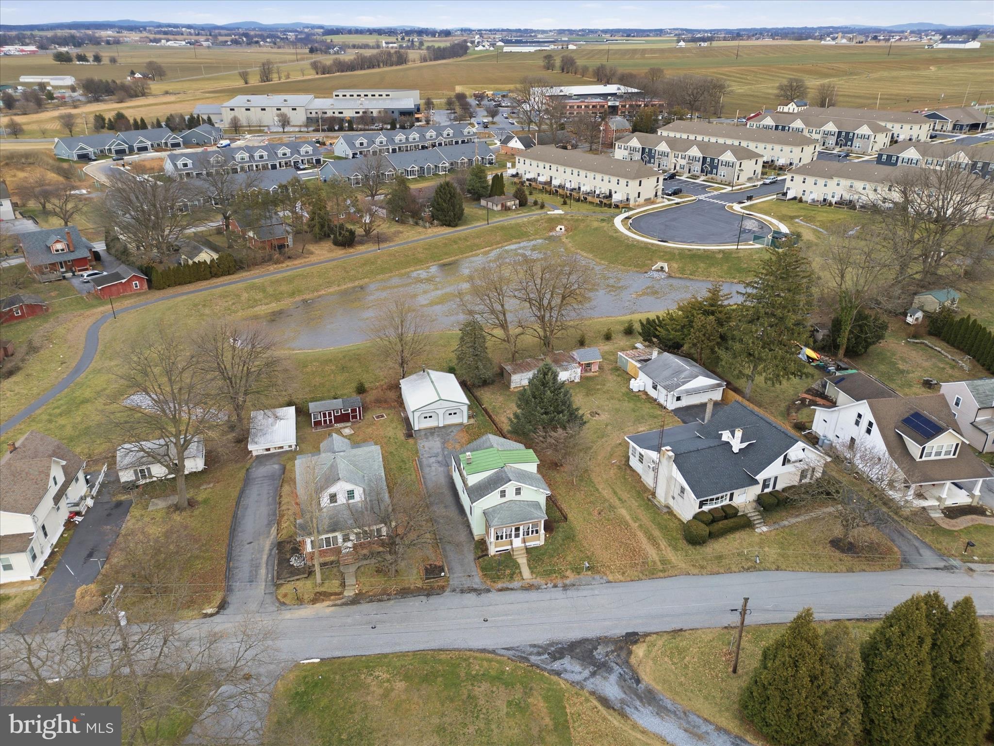 433 Elwyn Terrace Manheim, PA 17545 - Photo 7 of 39