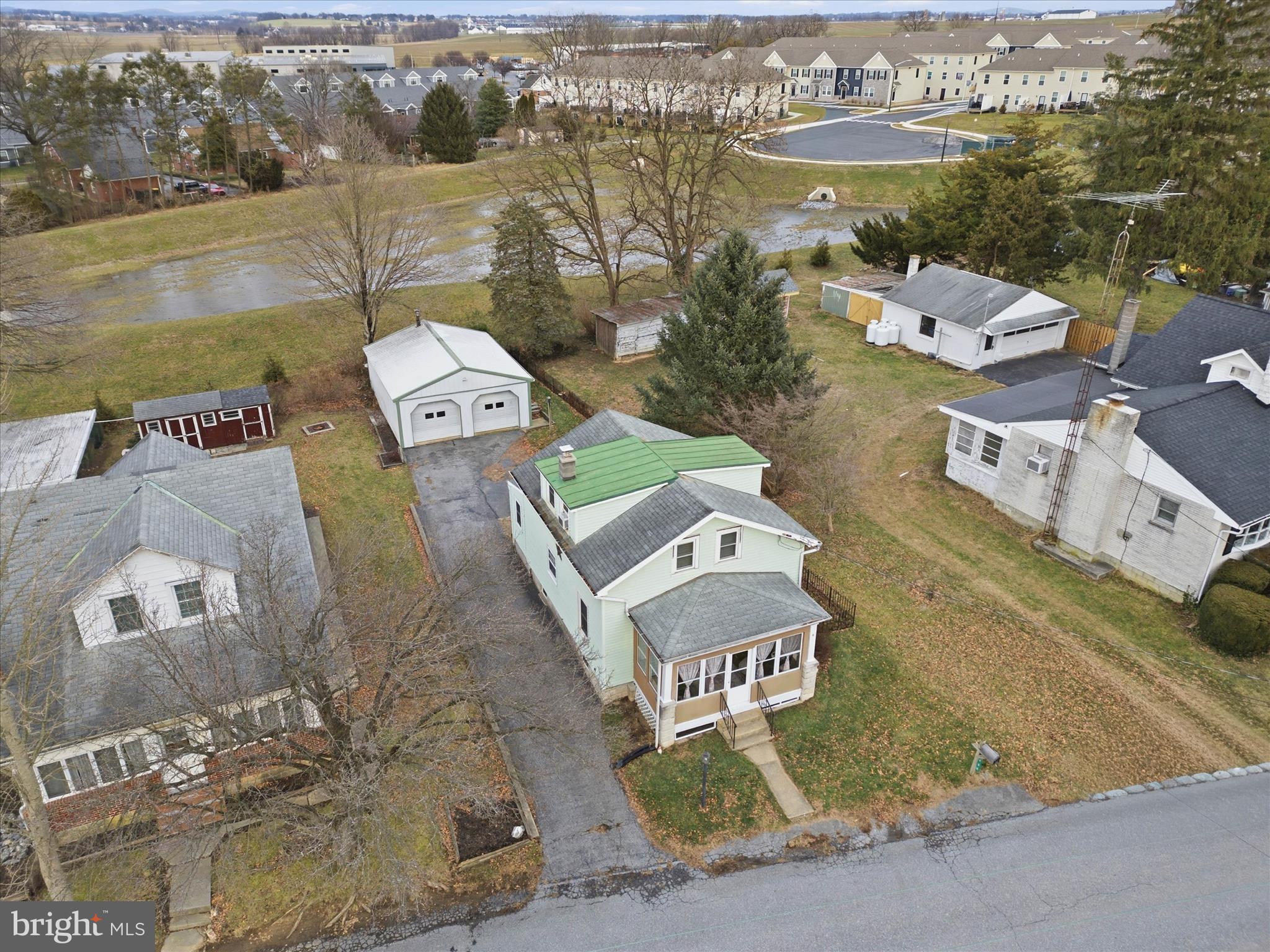 433 Elwyn Terrace Manheim, PA 17545 - Photo 8 of 39