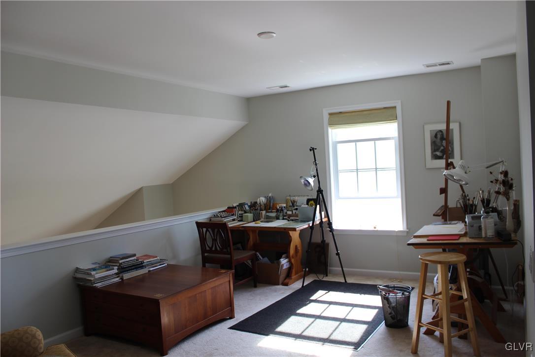 2628 Pioneer Road Bethlehem, PA 18017 - Photo 18 of 20 Gallery Image 18