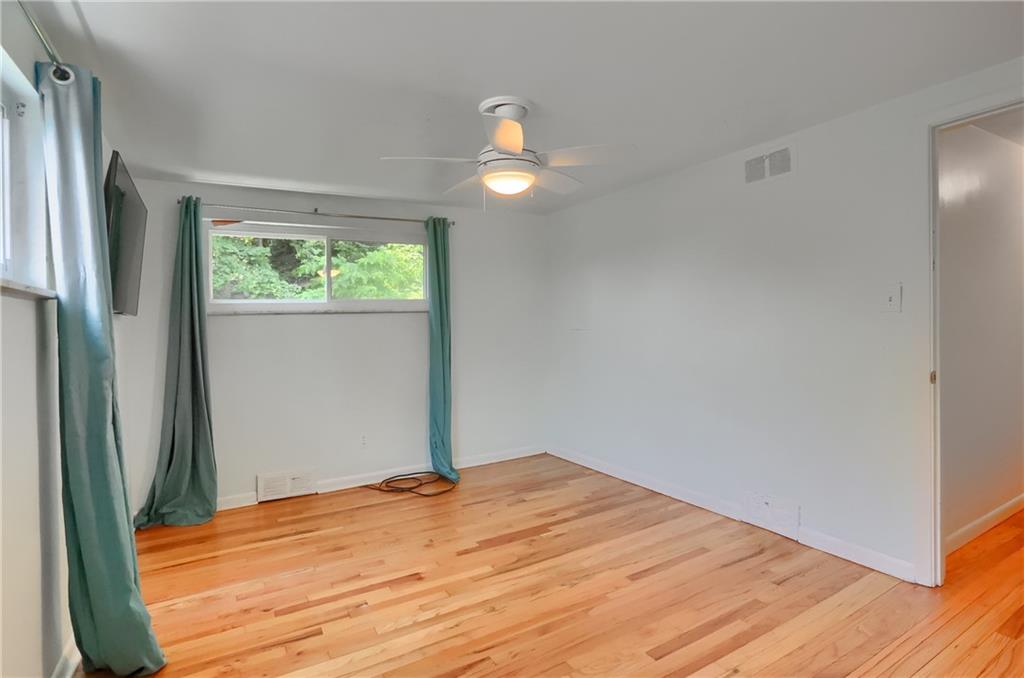 5504 Rippey Place Pittsburgh, PA 15206 - Photo 15 of 37 Gallery Image 15