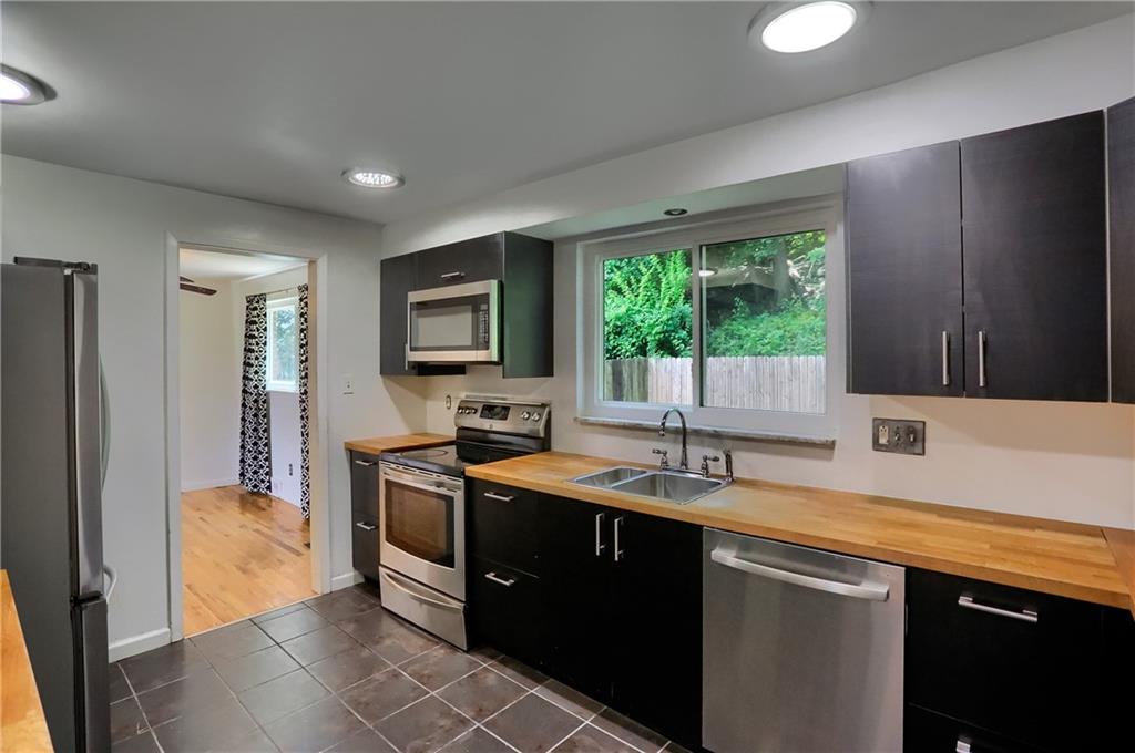 5504 Rippey Place Pittsburgh, PA 15206 - Photo 10 of 37 Gallery Image 10
