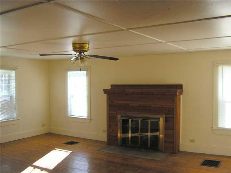 3 Dillon Road Harrison, ME 04040 - Photo 19 of 25 Living Room.