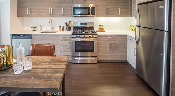 $4,146 | 150 Van Ness Avenue, Unit 1222, San Francisco, CA 94102