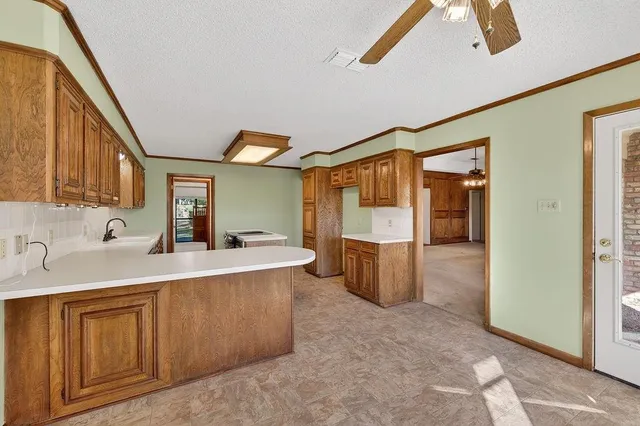 $305,000 | 1111 Hillside Drive, Athens, TX 75751