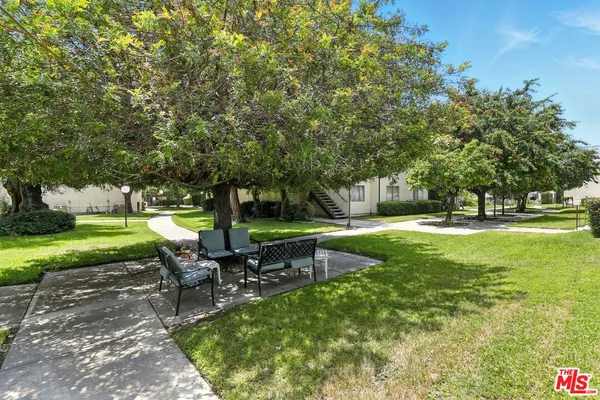 $315,000 | 11813 Runnymede Street, Unit 36, North Hollywood, CA 91605