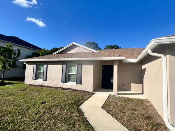$2,900 | 5951 Northwest Baynard Drive, Port St. Lucie, FL 34986