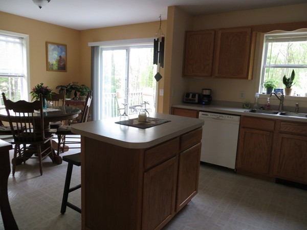 142 Ragged Hill Road Hubbardston, MA 01452 - Photo 5 of 25 Gallery Image 5