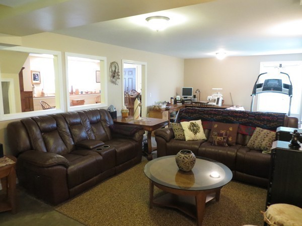 142 Ragged Hill Road Hubbardston, MA 01452 - Photo 10 of 25 Gallery Image 10