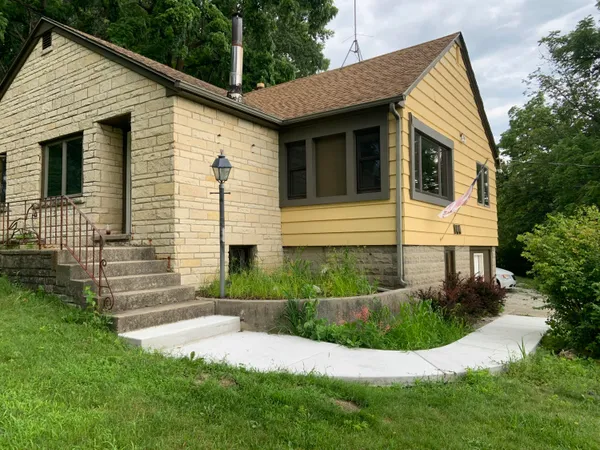 $399,000 | 144 Riverside Drive, Waterford, WI 53185