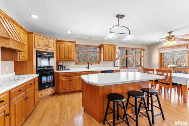 $1,899,000 | 13934 Century Oak Drive, Geneseo, IL 61254