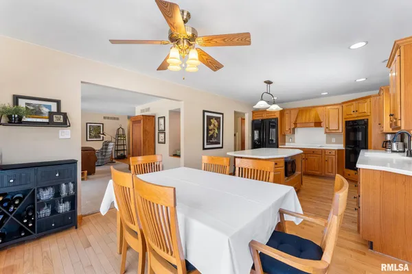 $1,899,000 | 13934 Century Oak Drive, Geneseo, IL 61254