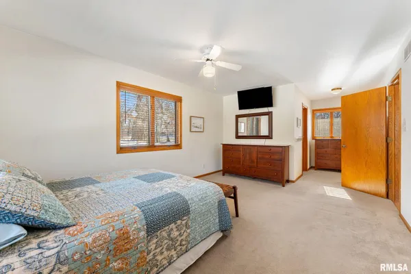 $1,899,000 | 13934 Century Oak Drive, Geneseo, IL 61254