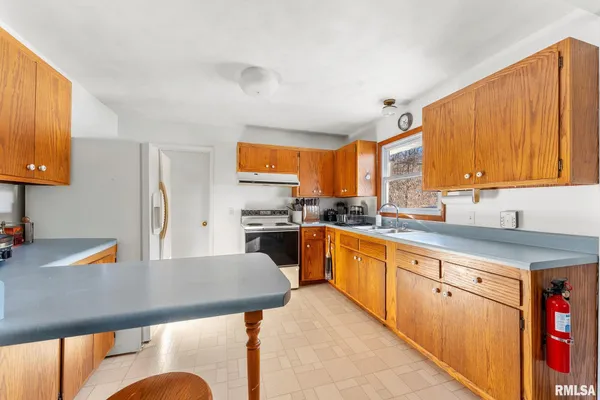 $1,899,000 | 13934 Century Oak Drive, Geneseo, IL 61254