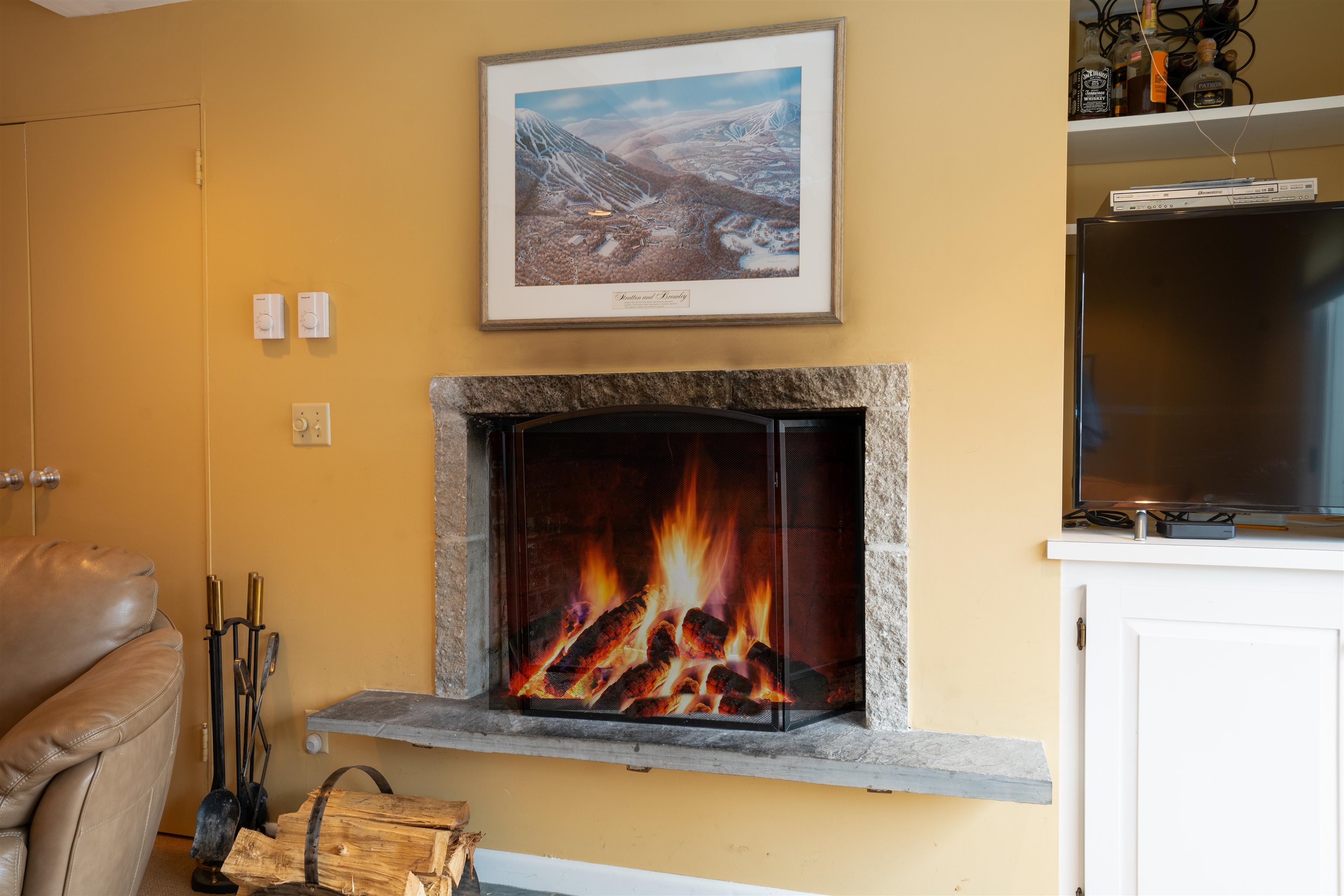 5 Oak Road, Unit 5 Winhall, VT 05340 - Photo 2 of 27