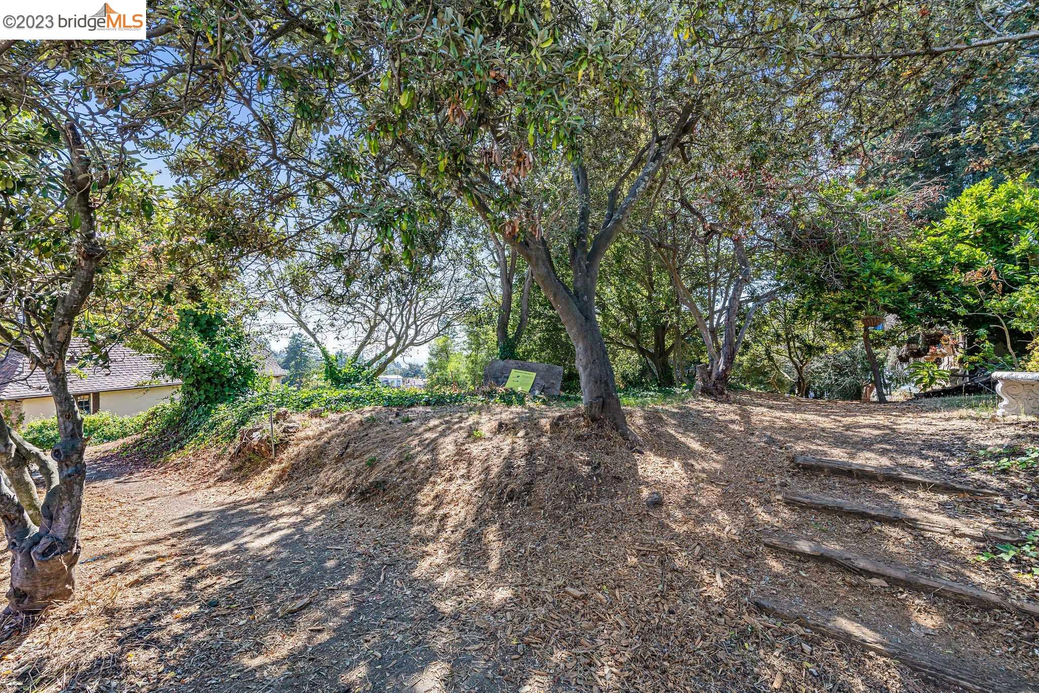 614 Cragmont Avenue Berkeley, CA 94708 - Photo 2 of 11