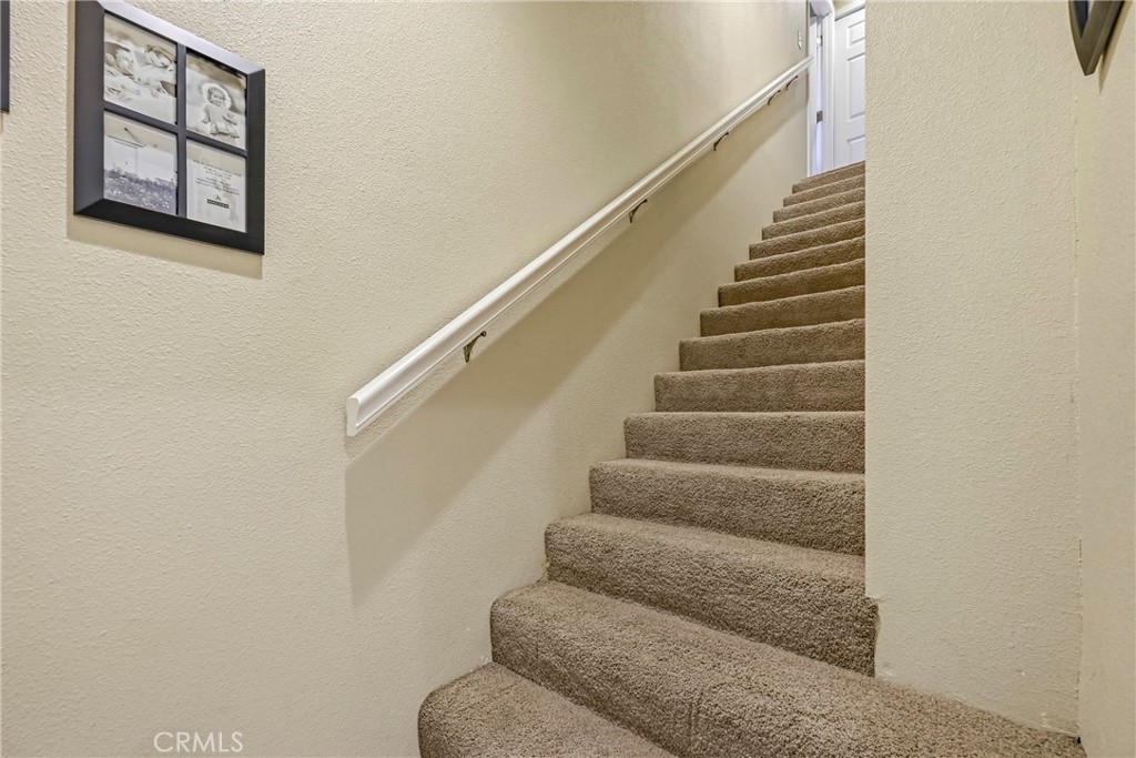11126 Livingston Cressey Road Livingston, CA 95334 - Photo 45 of 75 Stairs to bonus rooms