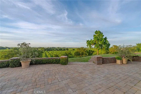 $2,500,000 | 11126 Livingston Cressey Road, Livingston, CA 95334