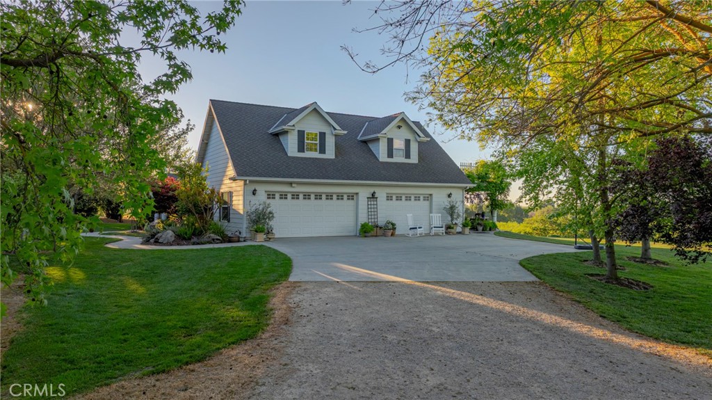 11126 Livingston Cressey Road Livingston, CA 95334 - Photo 10 of 75 Three car garage