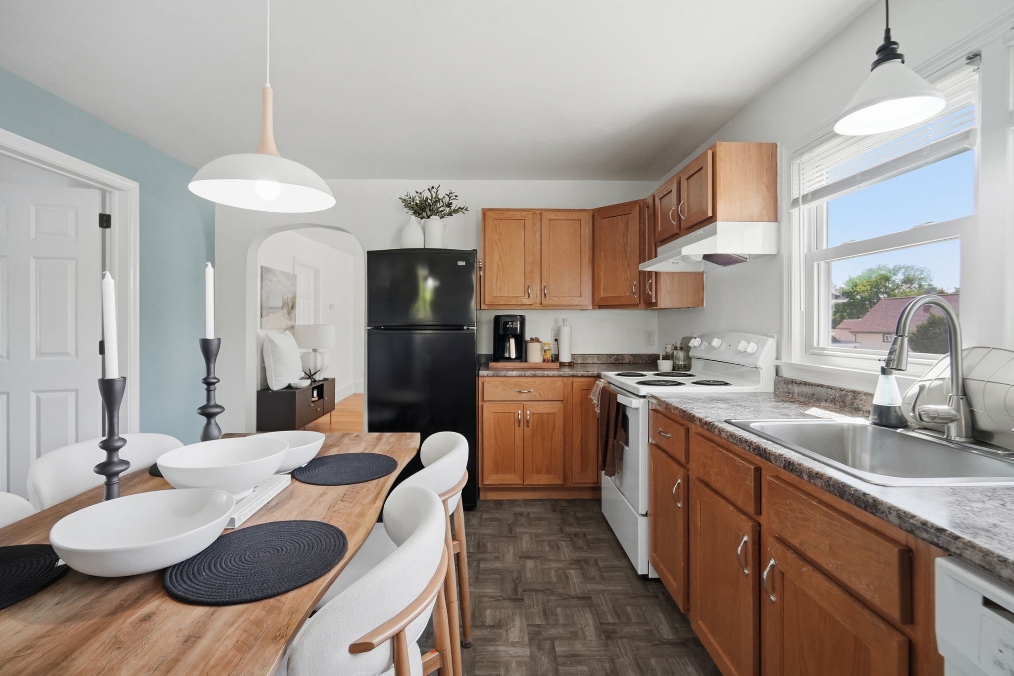 34 Ashley Street Springfield, MA 01105 - Photo 16 of 37 Gallery Image 16