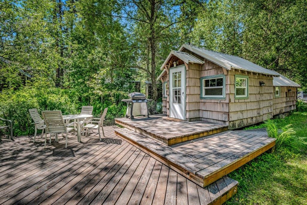 40 Poirier Road Newport, WA 99156 - Photo 1 of 31