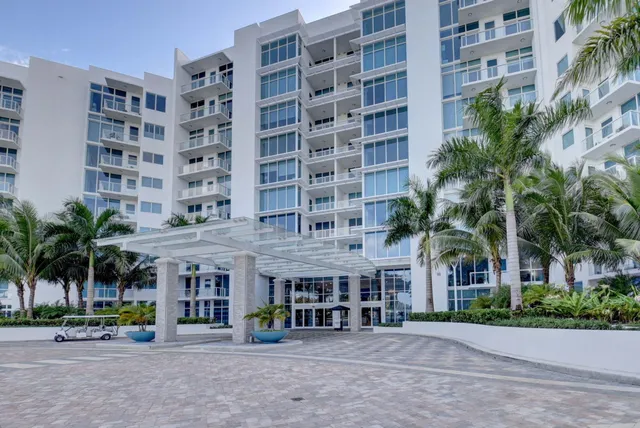 $2,795,000 | 20155 Boca W Drive, Unit C205, Boca Raton, FL 33434