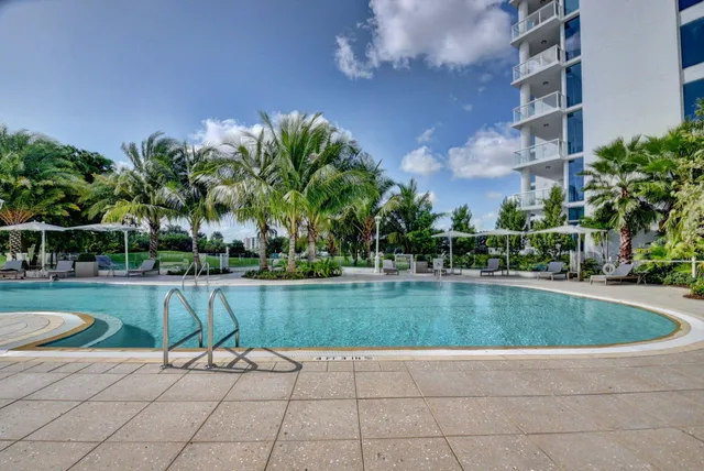 $2,795,000 | 20155 Boca W Drive, Unit C205, Boca Raton, FL 33434