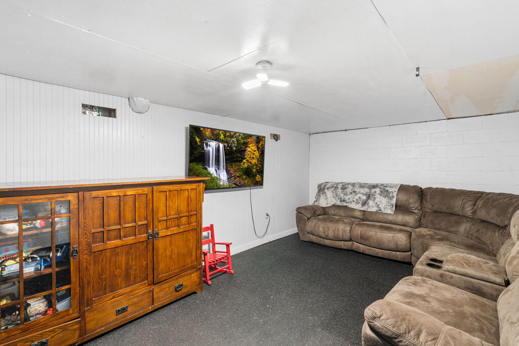 94 East Highland Street Blue Ridge, GA 30513 - Photo 46 of 59 Gallery Image 46