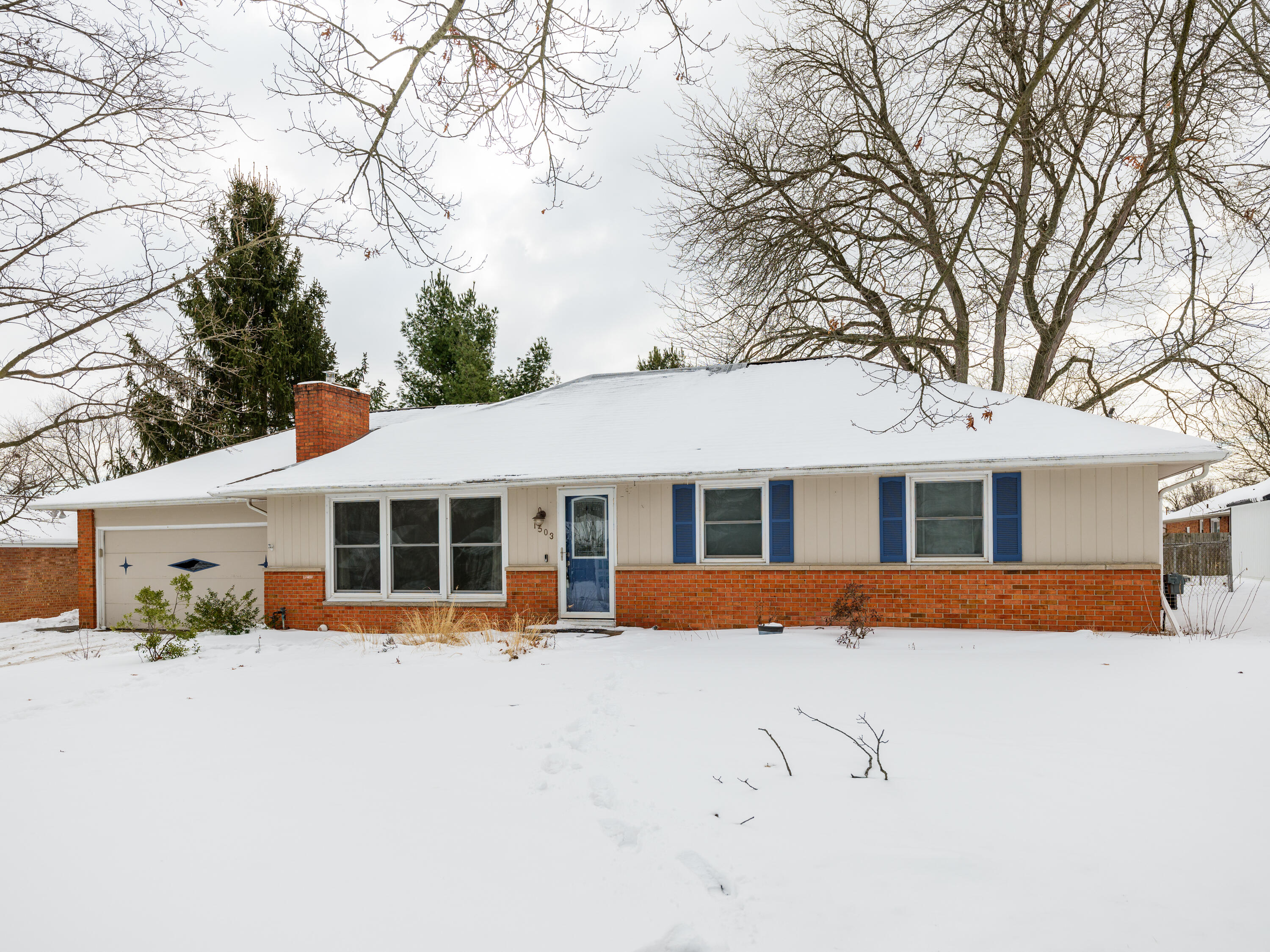 1503 Schuring Rd-101