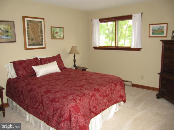 707 Middle Road Perkasie, PA 18944 - Photo 12 of 22 Bedroom - Main