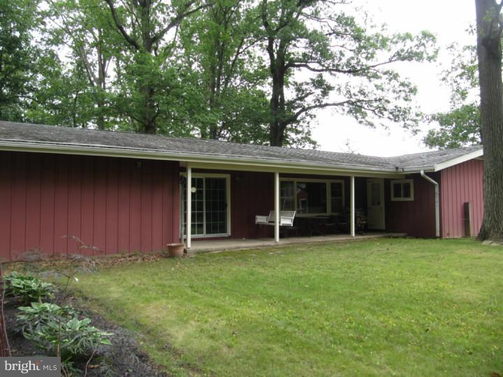 707 Middle Road Perkasie, PA 18944 - Photo 19 of 22 Exterior Back