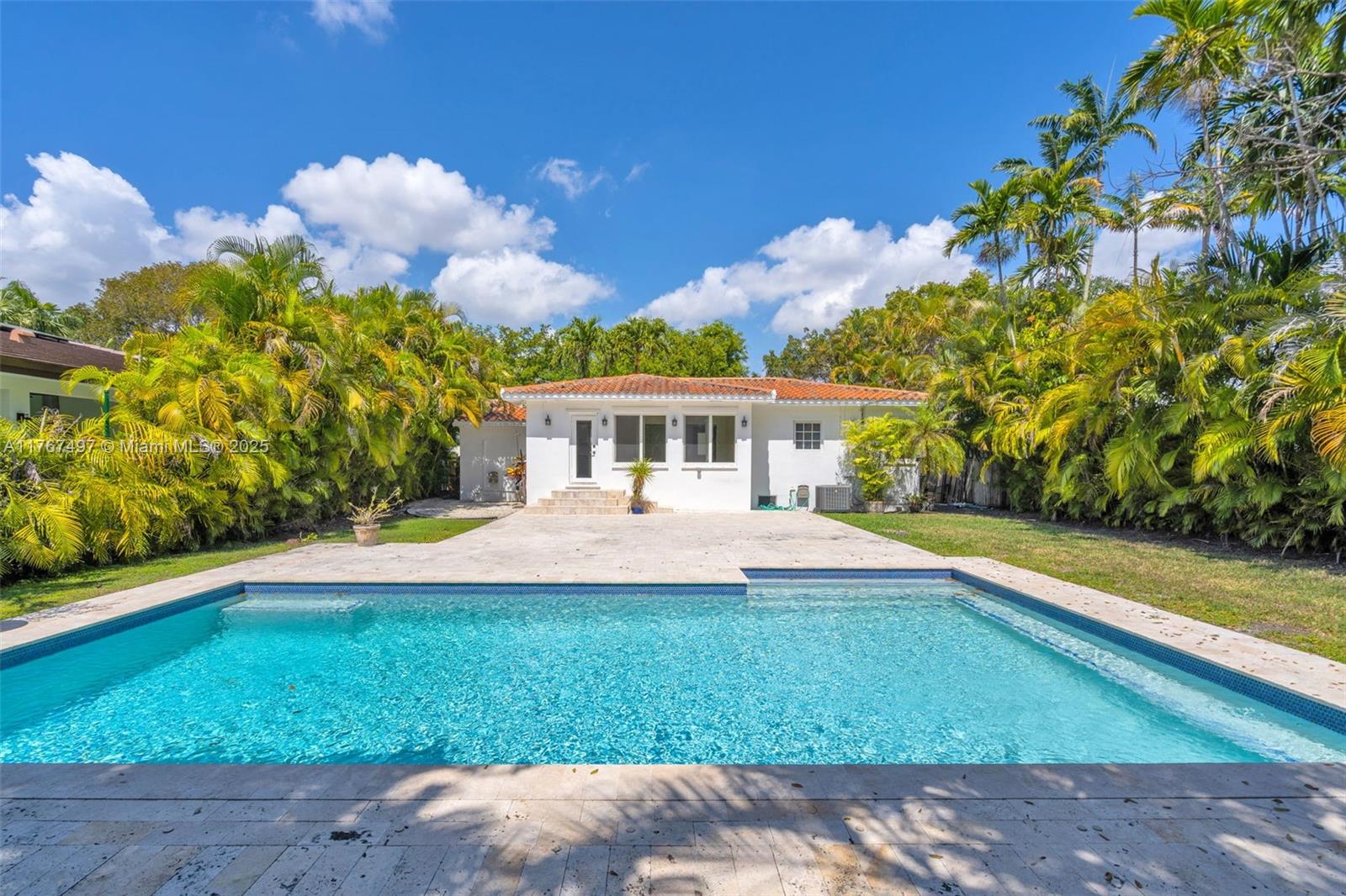 5736 Southwest 31st Street Miami, FL 33155 - Photo 23 of 32