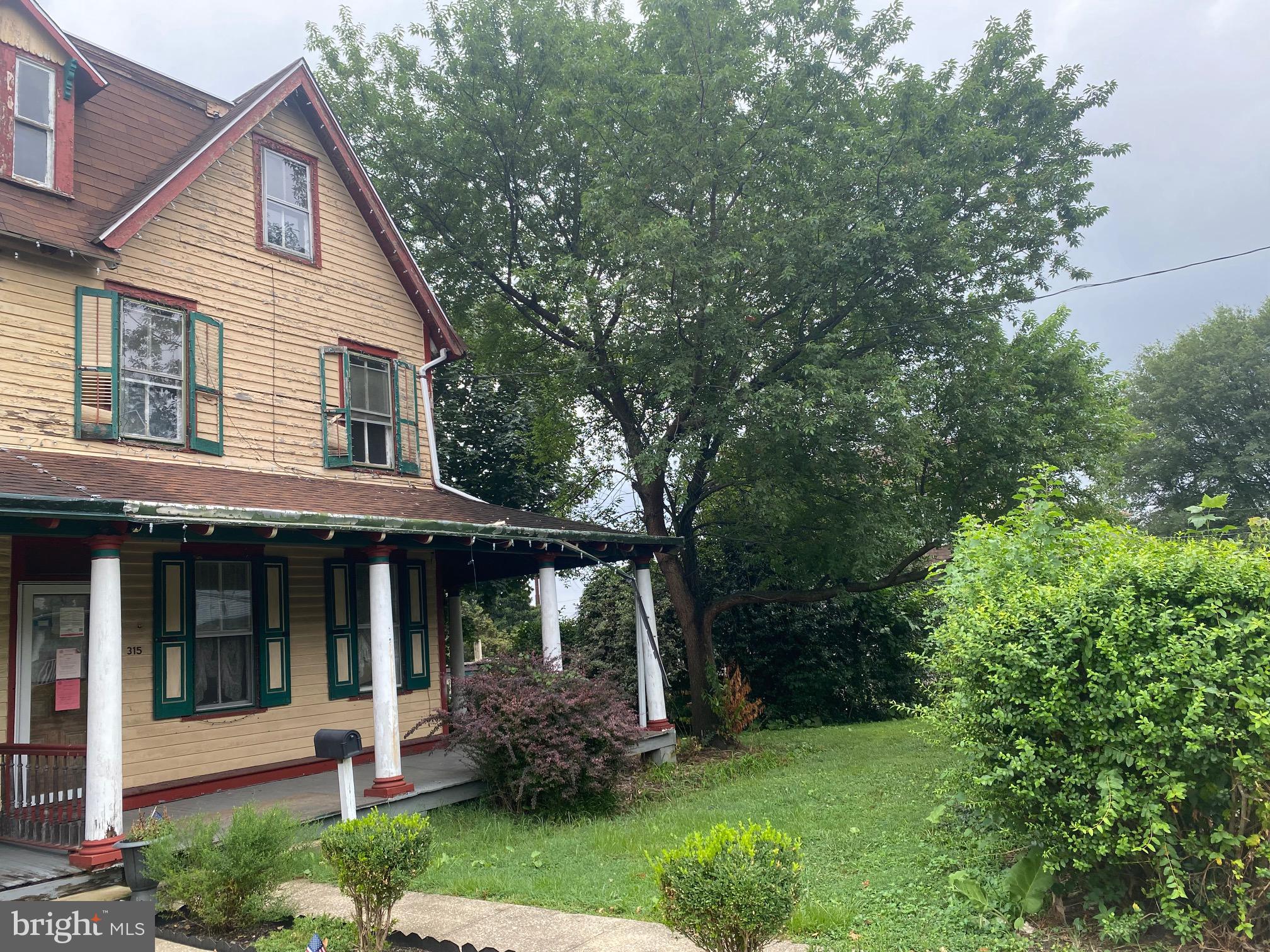 315 Crum Lynne Road Ridley Park, PA 19078 - Photo 1 of 15