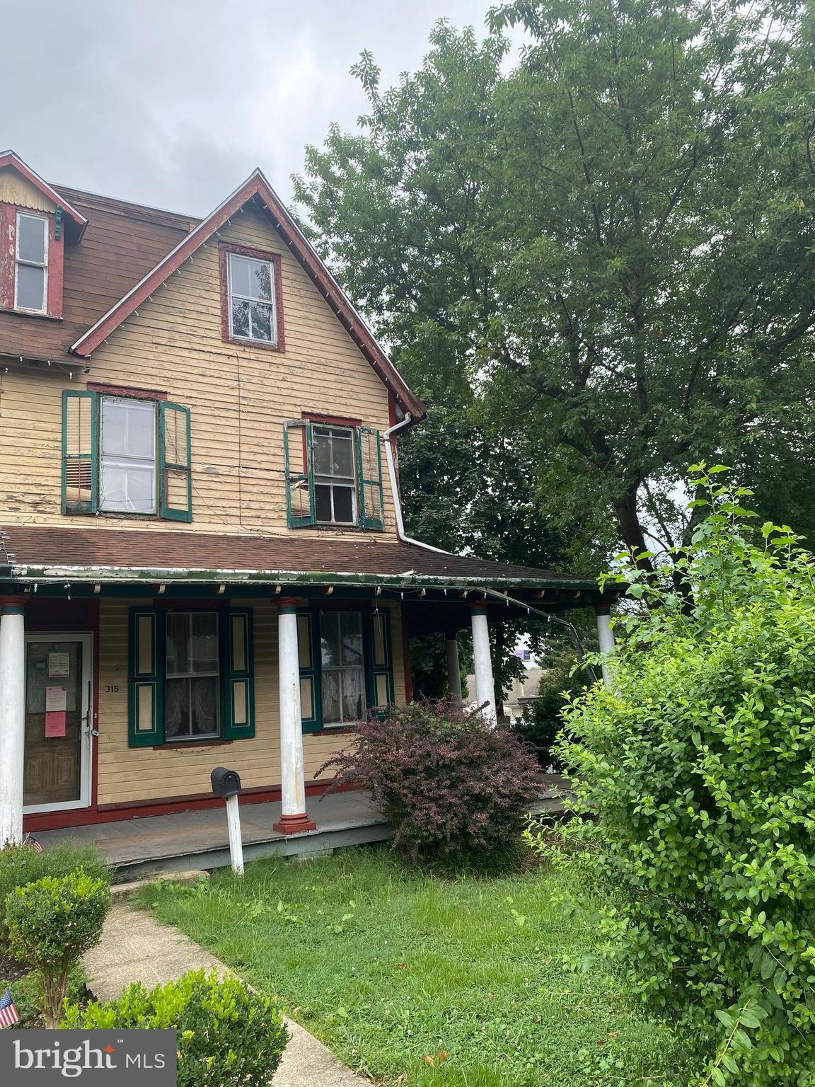 315 Crum Lynne Road Ridley Park, PA 19078 - Photo 2 of 15