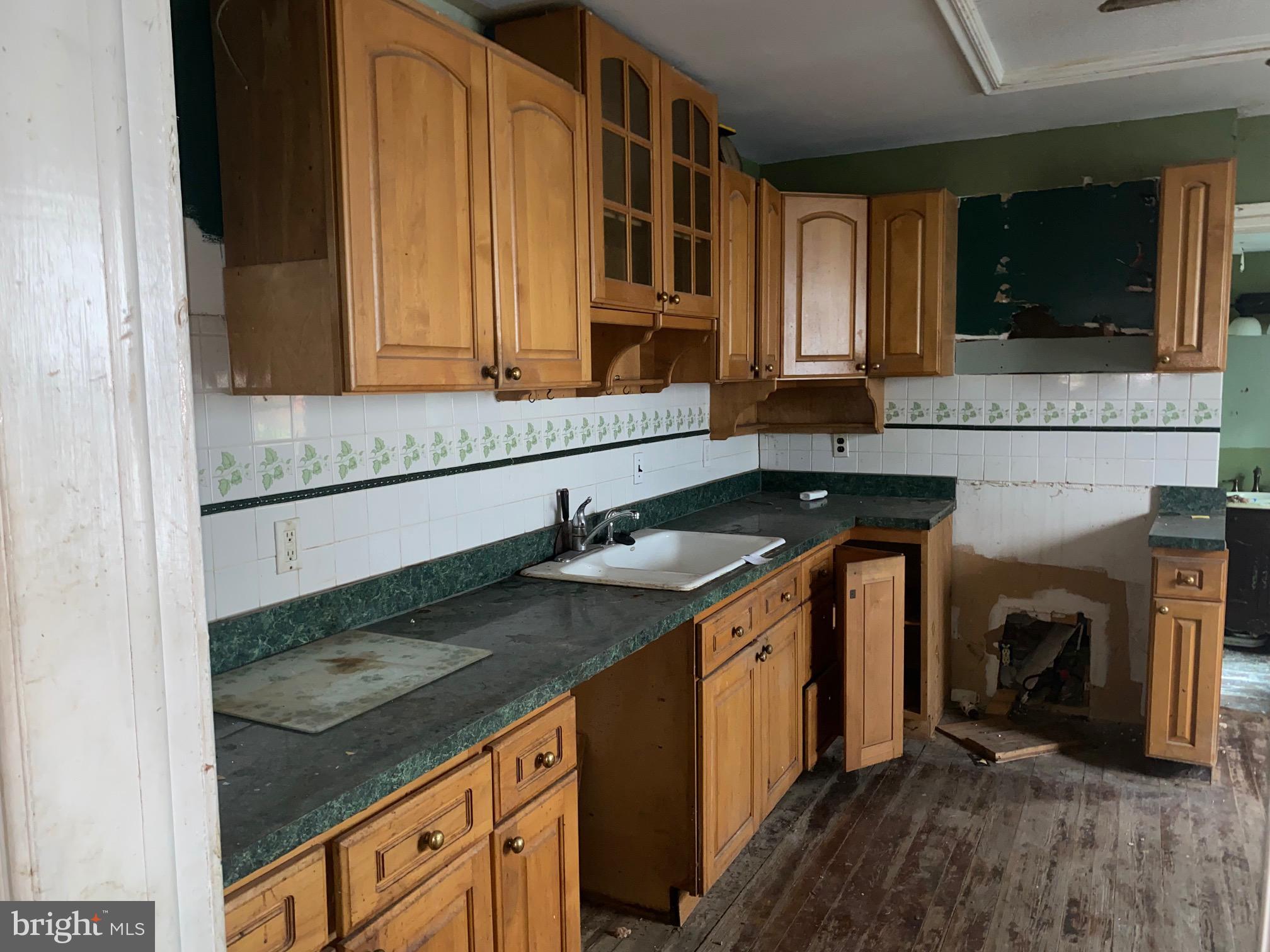 315 Crum Lynne Road Ridley Park, PA 19078 - Photo 6 of 15