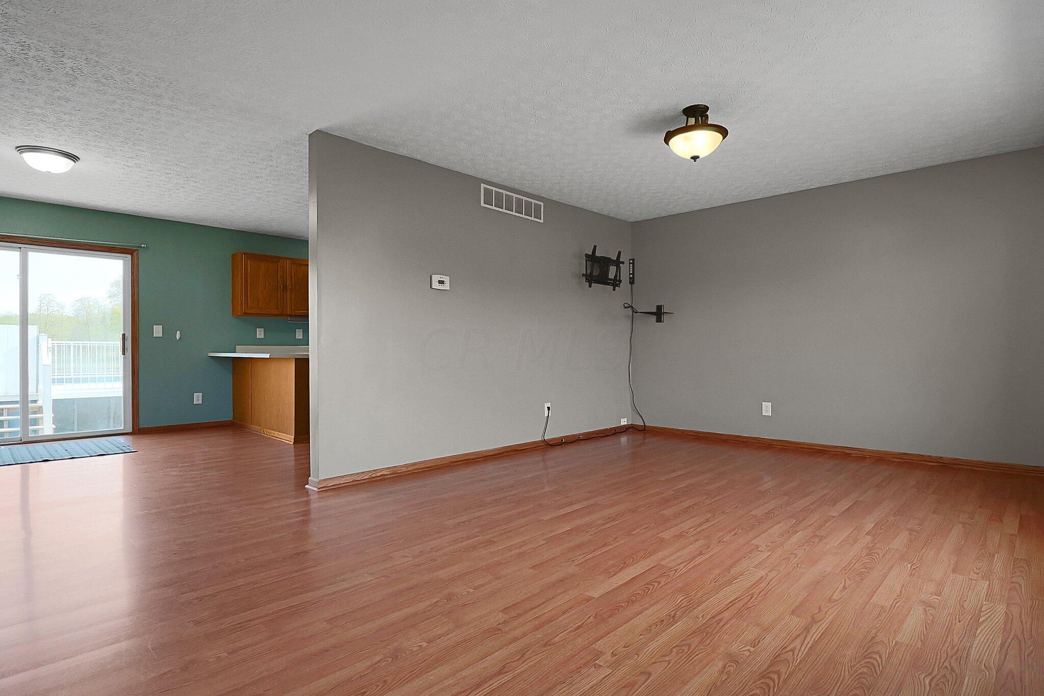 4455 Columbia Road Southwest Pataskala, OH 43062 - Photo 14 of 44 6-web-or-mls-4455-columbia-rd-sw