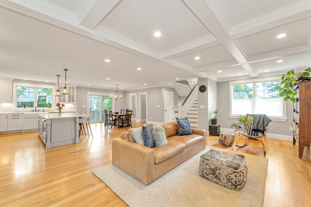 11 Chase Avenue, Unit 1 Lexington, MA 02421 - Photo 4 of 40