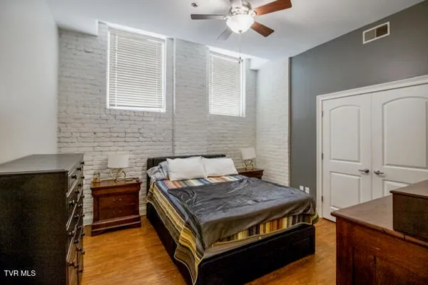 $224,900 | 116 Tipton Street, Unit 406, Johnson City, TN 37604