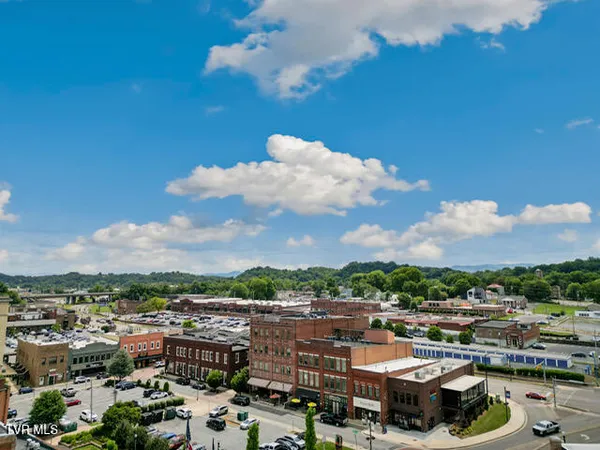 $224,900 | 116 Tipton Street, Unit 406, Johnson City, TN 37604