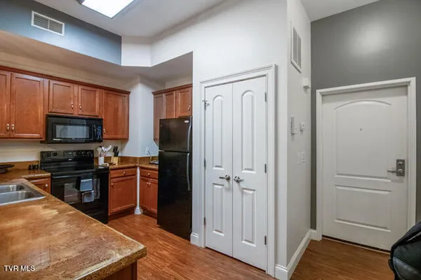 $224,900 | 116 Tipton Street, Unit 406, Johnson City, TN 37604