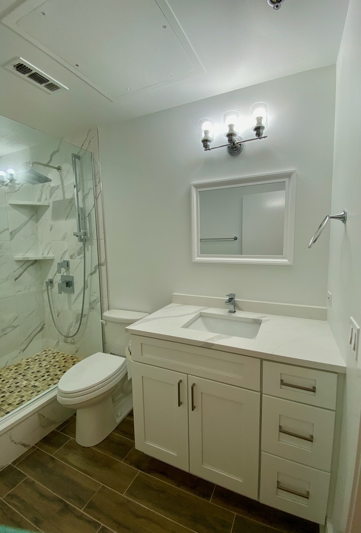 212 West Washington Street, Unit 910 Chicago, IL 60606 - Photo 16 of 24
