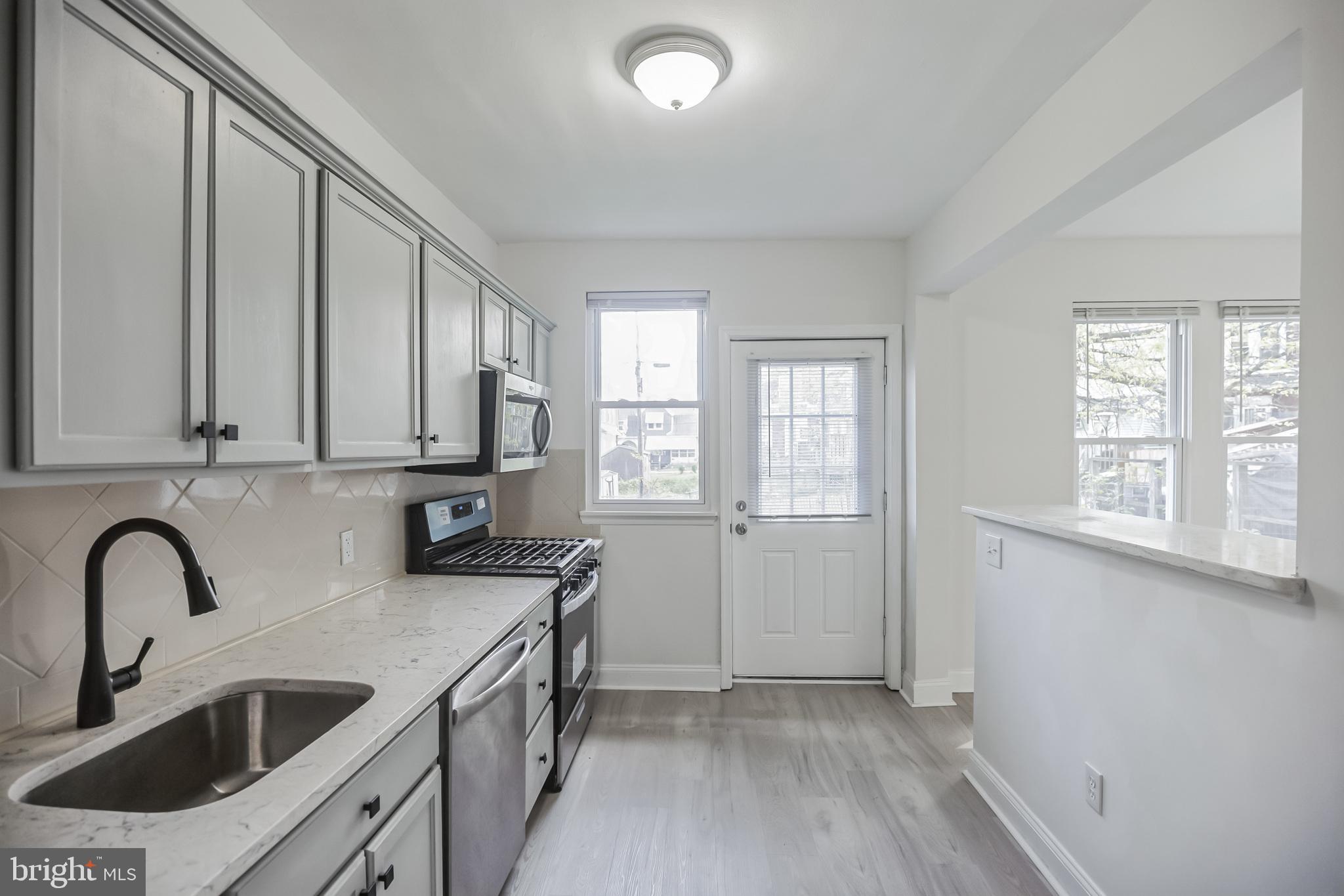 6 Maple Street Marcus Hook, PA 19061 - Photo 16 of 30