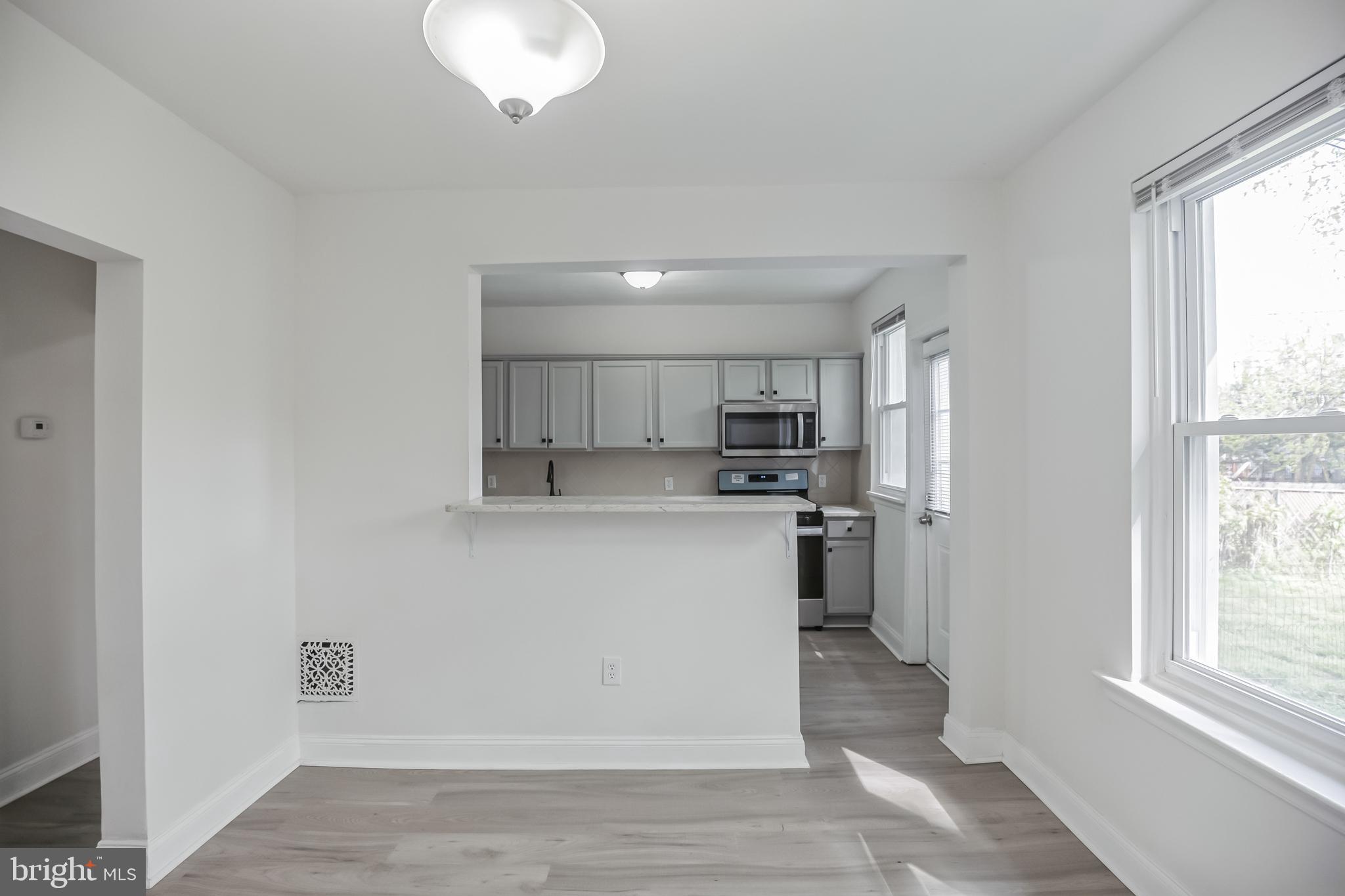 6 Maple Street Marcus Hook, PA 19061 - Photo 10 of 30