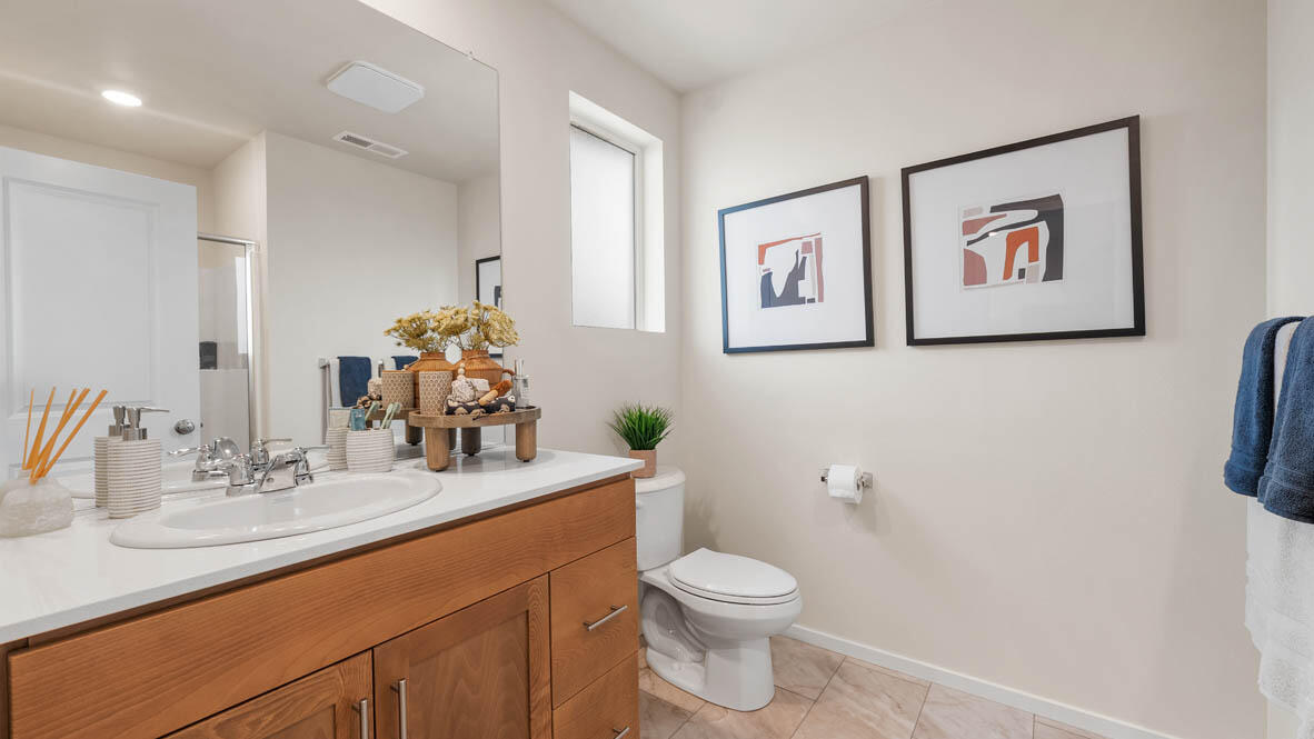 62739 Eagle Road Bend, OR 97701 - Photo 17 of 27 017 primary bathroom