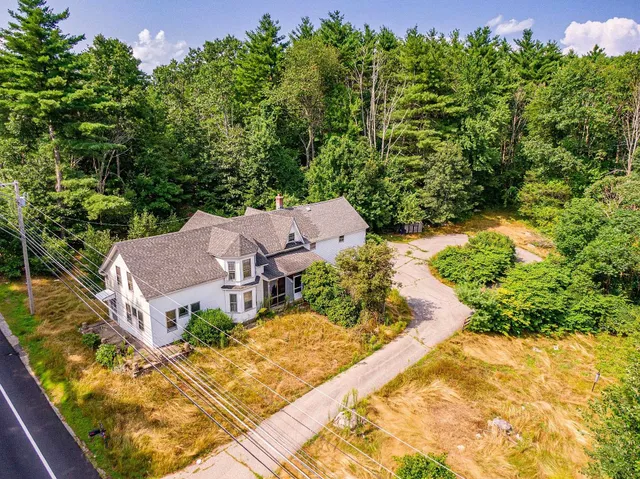 $850,000 | 267 Londonderry Turnpike, Hooksett, NH 03106