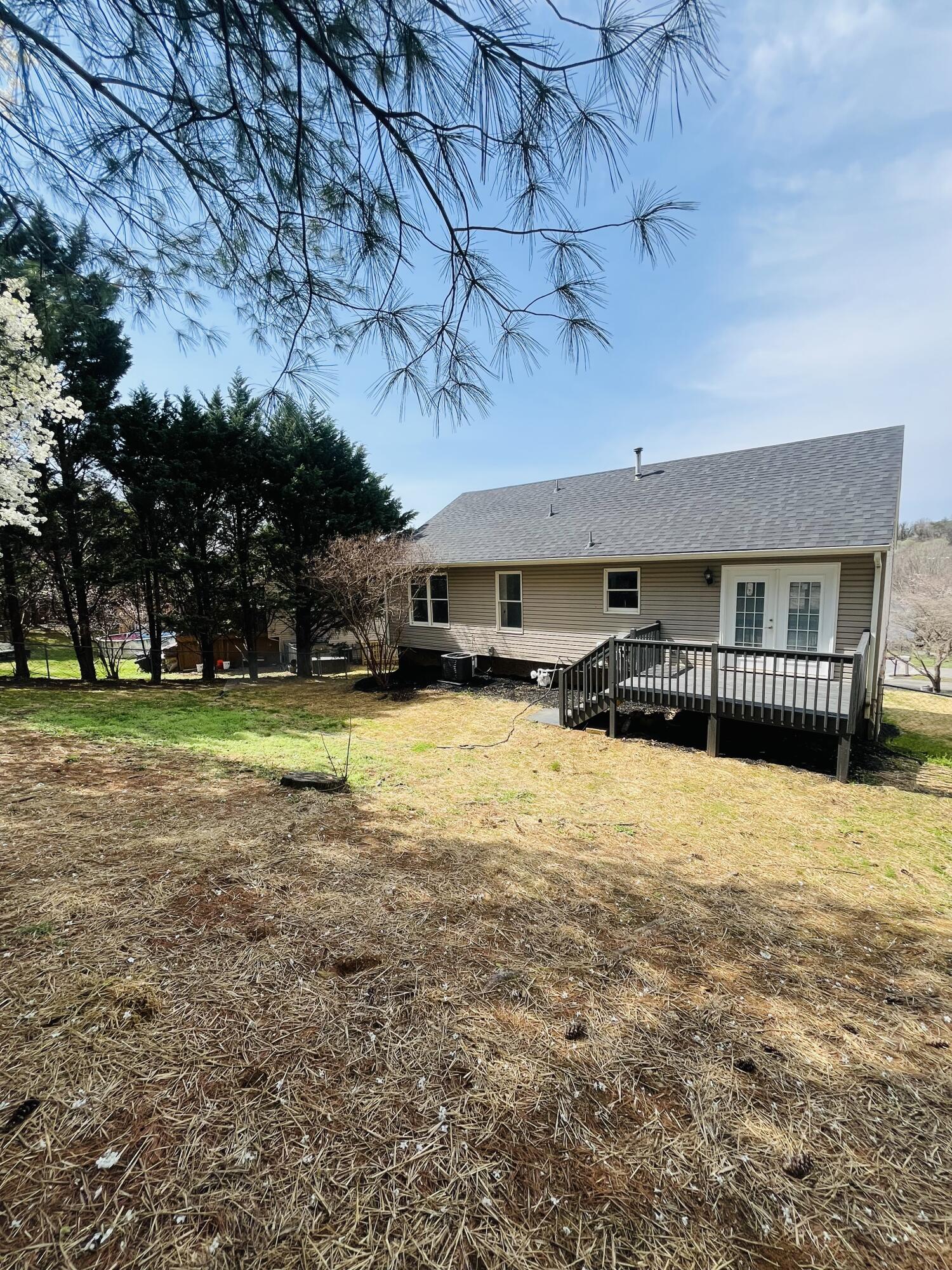 344 Elm Street Vinton, VA 24179 - Photo 22 of 24 IMG_6552