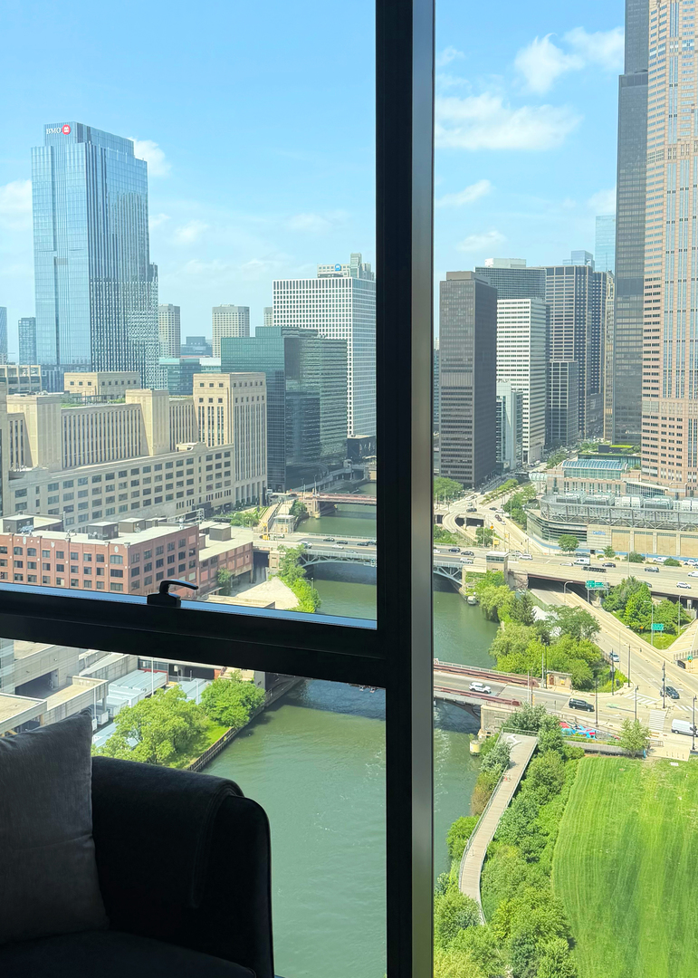 234 West Polk Street, Unit 2806 Chicago, IL 60607 - Photo 4 of 15